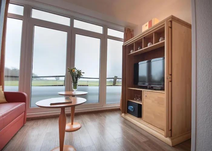Hotel Nige Hus 4*