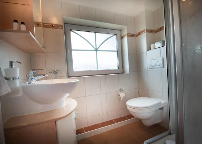 Nige Hus 4*
